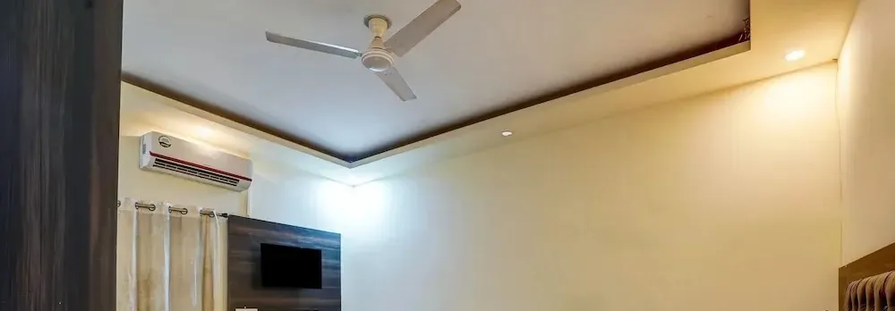 Hotel Marina Near Delhi Airport