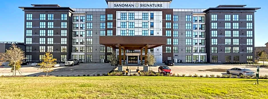 Sandman Signature Dallas Las Colinas Hotel & Suites
