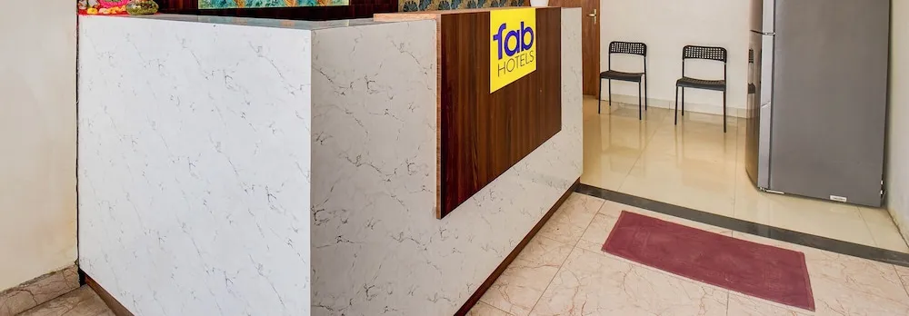 Fabhotel Relax Inn Executive