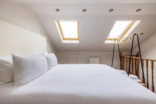 The North Kensington Cottage By Hok Living
