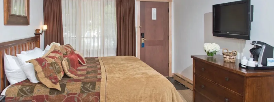 Two Bedroom at the Lodge At Vail by RedAwning