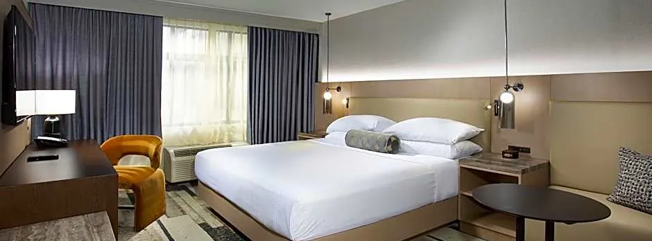 The Paramount Hotel