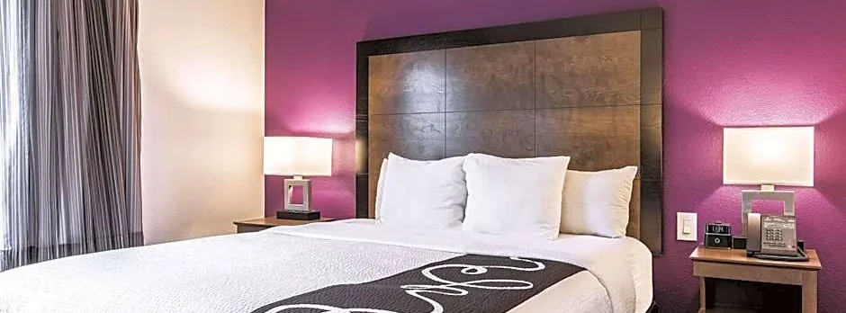 La Quinta Inn & Suites by Wyndham Shreveport Airport