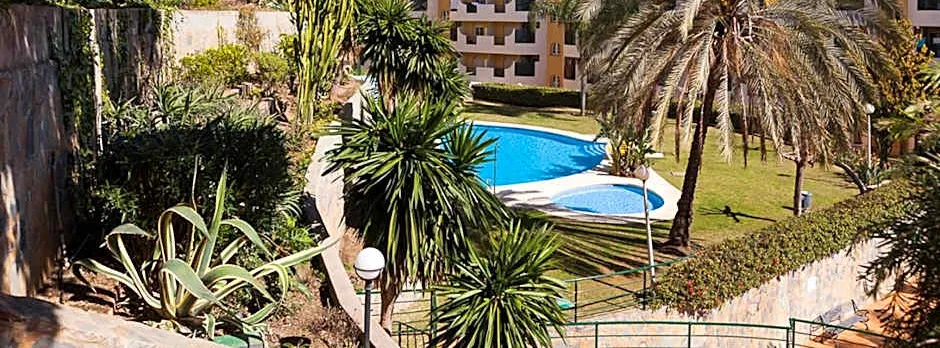 Señorío de Aloha Apartahotel