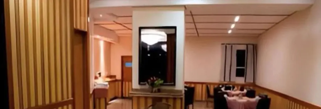 Carillon Plaza Hotel