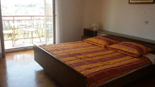 Mravak Apartments