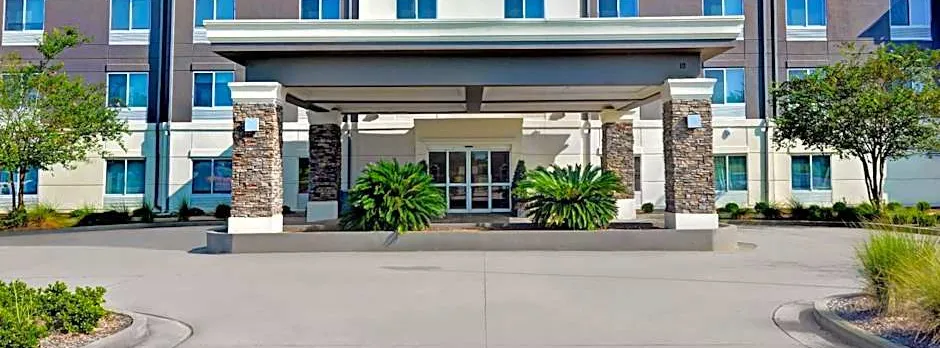 Holiday Inn Express Atmor By IHG