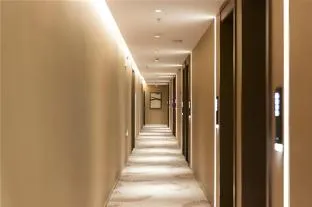 Joyous Hotel