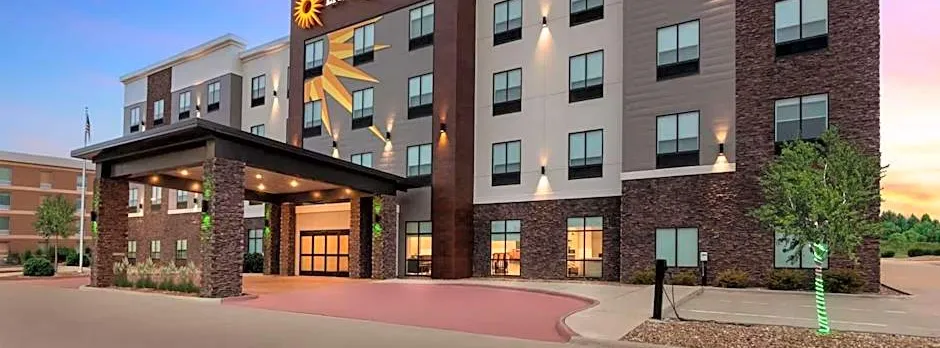 La Quinta Inn & Suites by Wyndham Coralville Iowa City