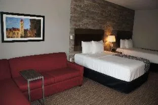 La Quinta Inn & Suites by Wyndham Bloomington