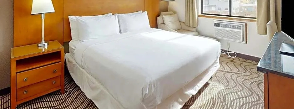 Oscoda Lakeside Hotel