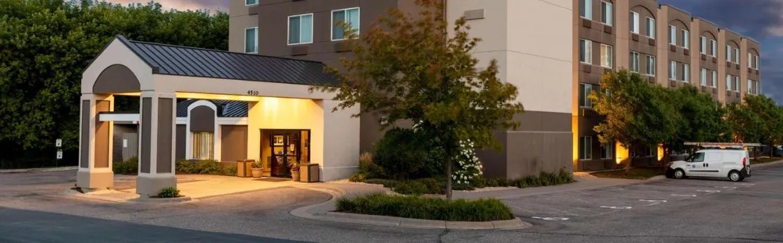 Days Inn by Wyndham Eagan Minnesota Near Mall of America