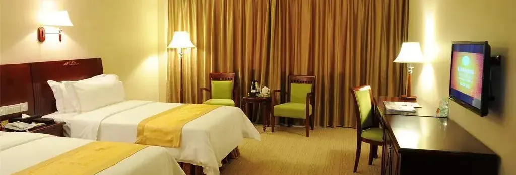 Vienna Hotel (Shenzhen Pingshan Yingzhan Holiday Garden Branch)
