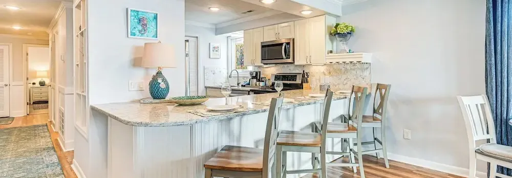 On-the-beach Escape: Oceanfront in Surfside!