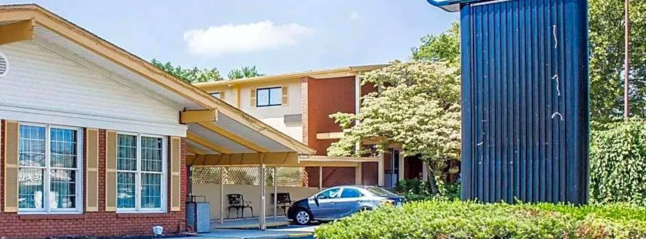 Rodeway Inn Huntington Station - Melville