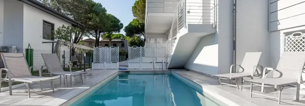 Elegant Apartment With Shared Pool