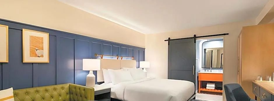 Tiller House, Laguna Hills, a Tribute Portfolio Hotel