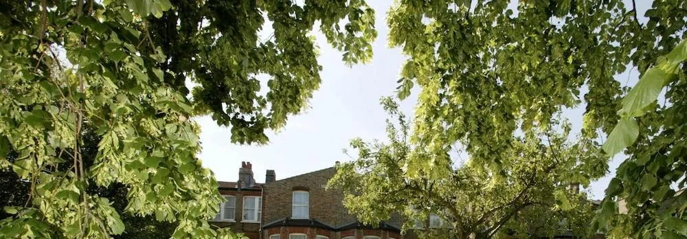 Glenlyn Hotel & Apartments