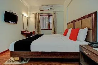 Spot on 75643 Golden Guest House