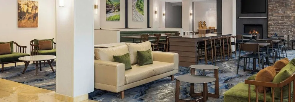 Fairfield Inn & Suites Cumberland
