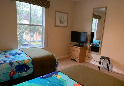 Four Bedroom Townhouse in Regal Oaks at Old Town