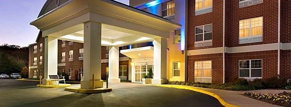 Holiday Inn Express & Suites Manassas By IHG
