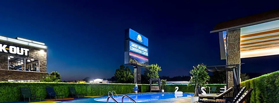 Days Inn By Wyndham Pigeon Forge South