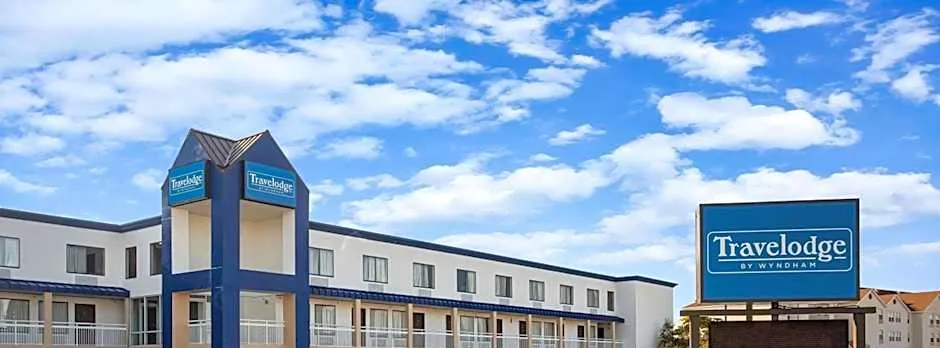 Travelodge by Wyndham Fort Wayne North