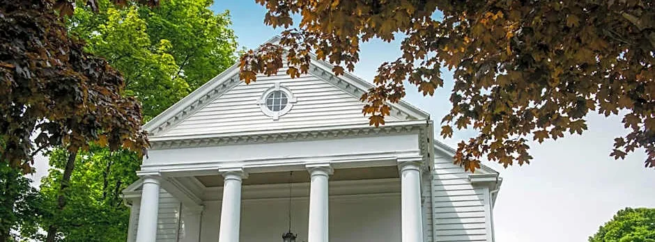 Anne's White Columns Inn