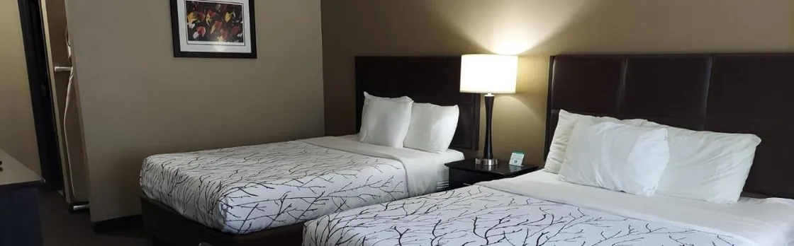 Parkwood Inn And Suites