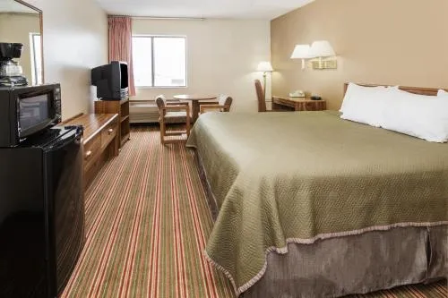 Travelodge by Wyndham Longmont