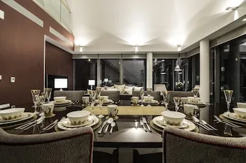 Chic Residency Apartments At Marble Arch