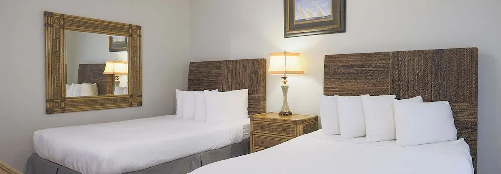 Phoenix West 2108 3 Bedroom Condo