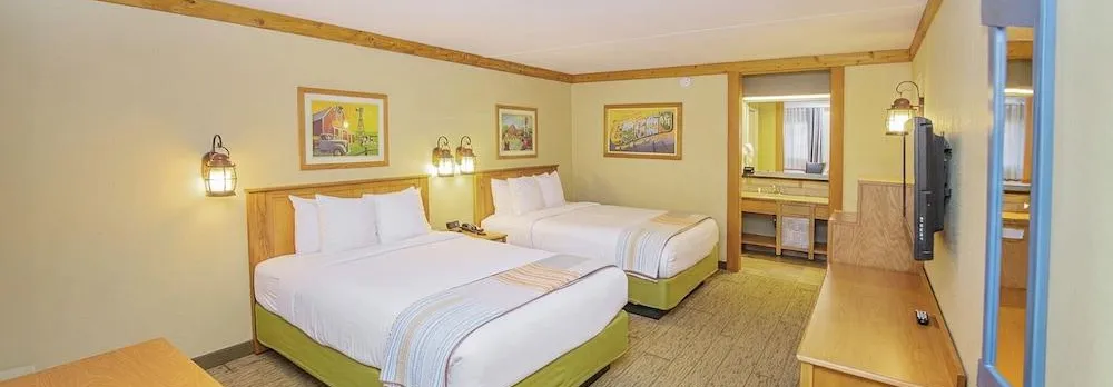 Grand Country Inn