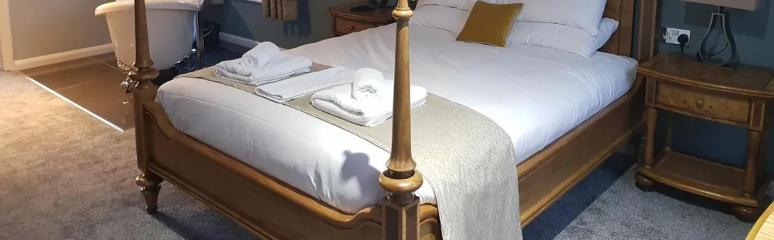 The Coach Hotel (Adults only)