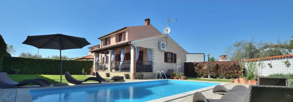 Villa Mia
