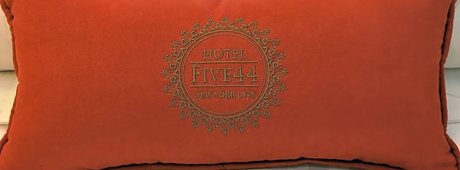 Hotel Five44