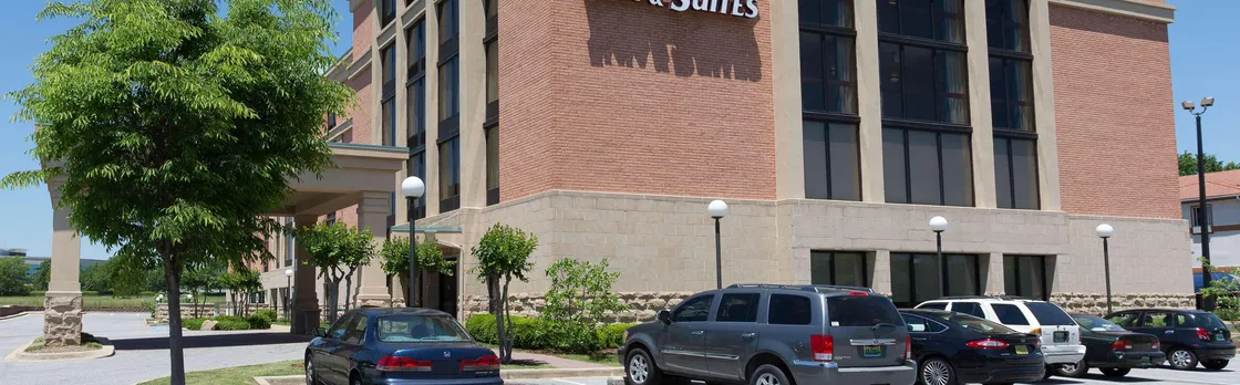 Drury Inn & Suites Birmingham Lakeshore Drive
