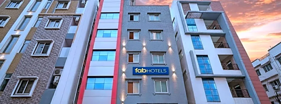 FabHotel AIG Broholic - 250M from AIG Hospital, Gachibowli