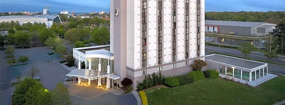 DoubleTree By Hilton Hotel Virginia Beach
