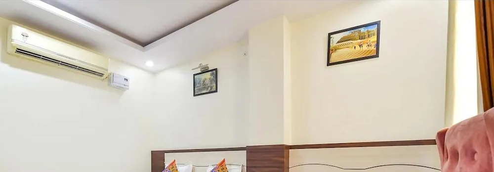 Hotel Gulab Vatika