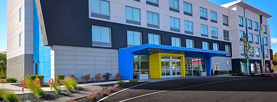 Tru by Hilton Concord
