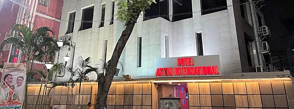 Hotel Aston International