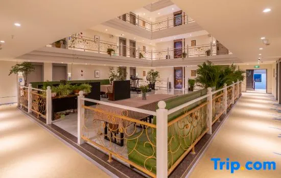 Home Inn Business Travel Hotel (Lijiang Ancient City Branch)