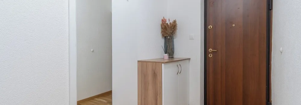 Zozo, Modern Two-Bedroom Suite
