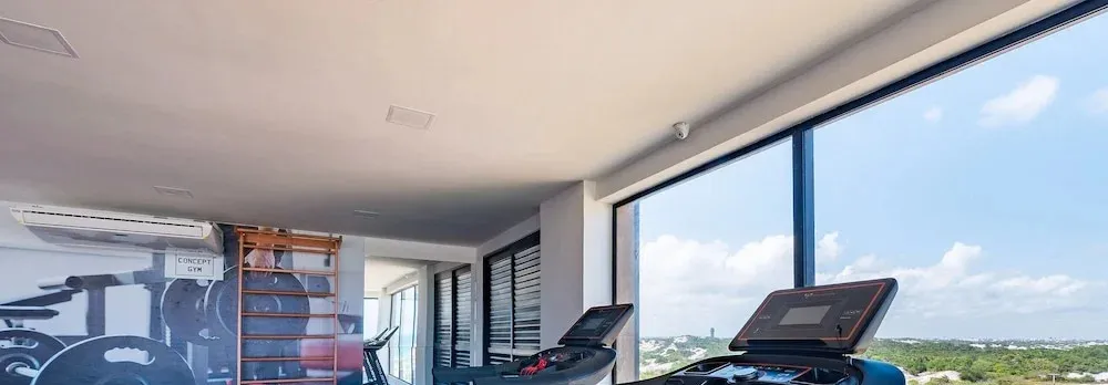 Fully Equipped Apartments in a Building With a Pool and Gym, 280m From the Beach - Clfs