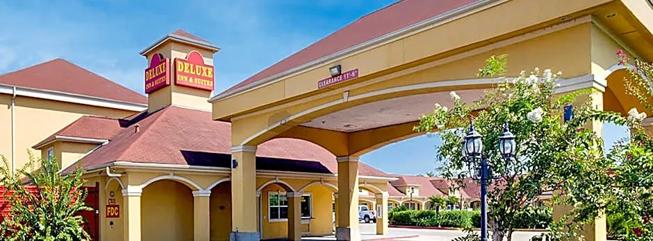 Capital O Deluxe Inn Channelview Houston I-10