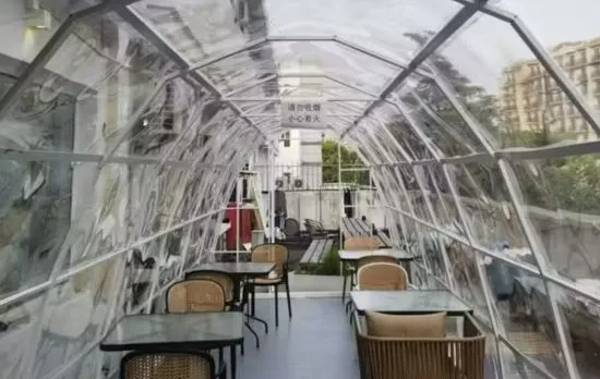 Yueqi Hotel (Shanghai Hongqiao Airport Zoo Subway Station)