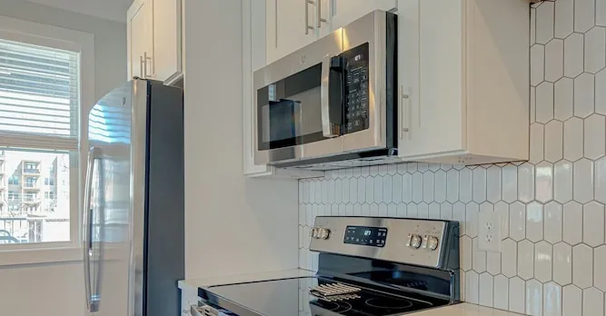 Modern Melrose-sleeps 8- Mins to Downtown Broadway