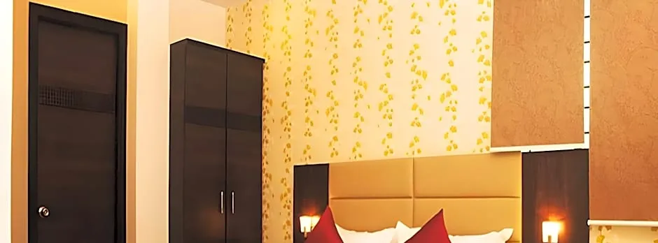 Hotel Crest Inn